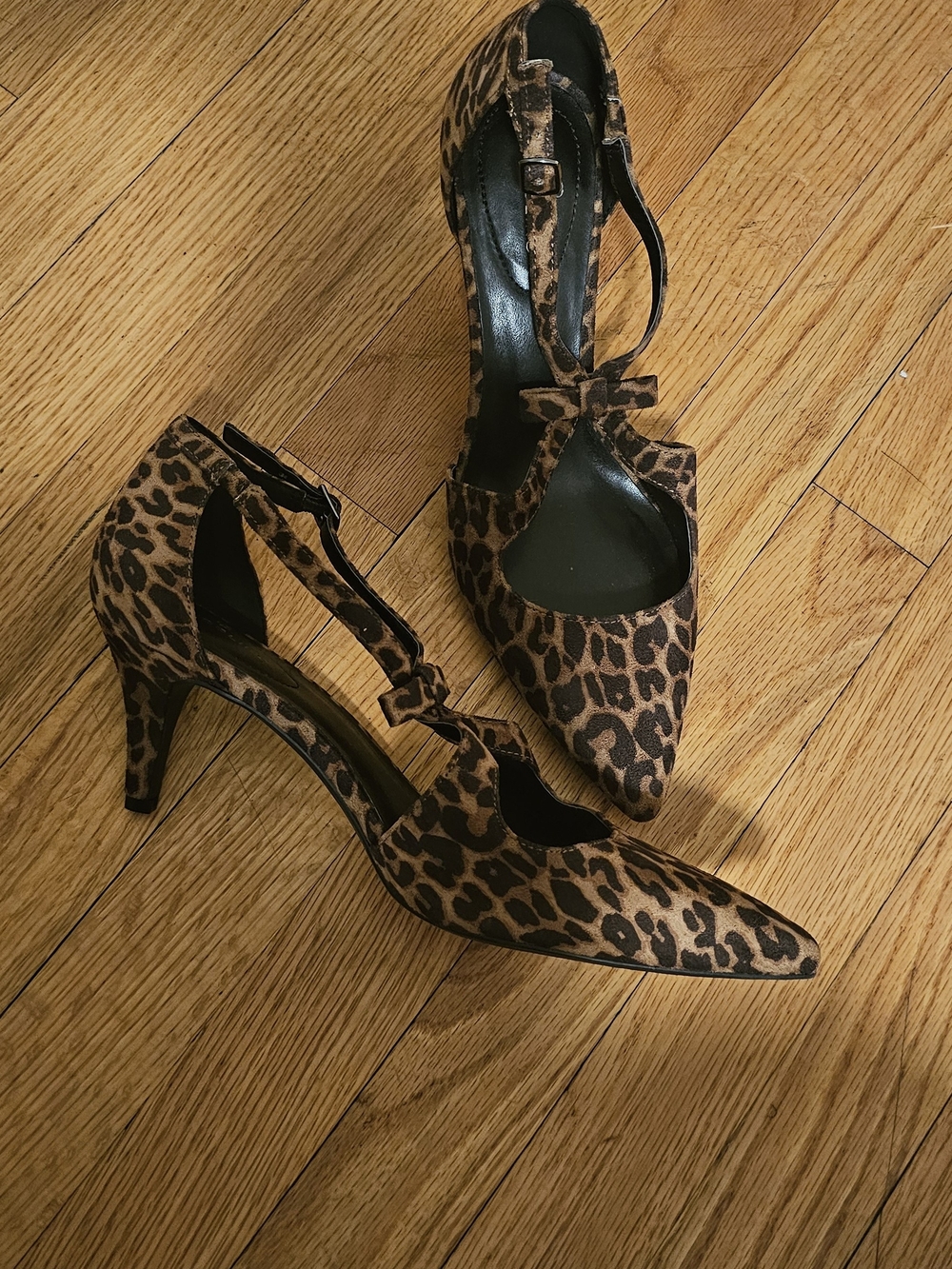 Women’s Leopard Print Pointed Toe Heels